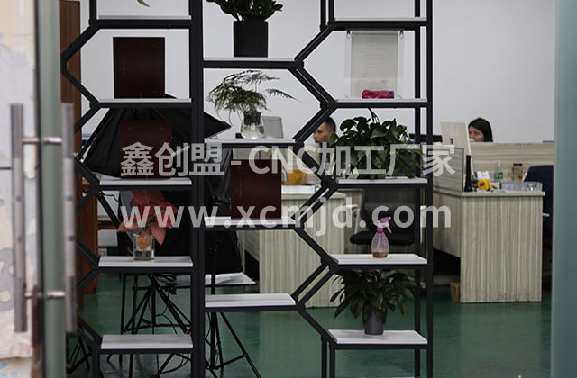 大家為何選擇五軸CNC加工中心，有哪些優(yōu)勢(shì)？